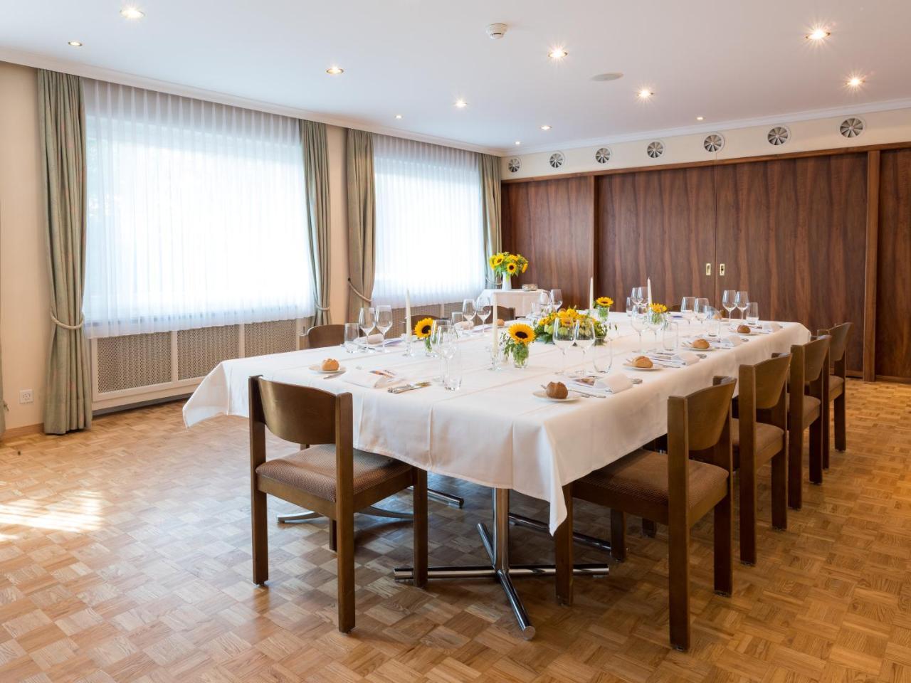 Landgasthof Hotel Menzberg Exterior photo