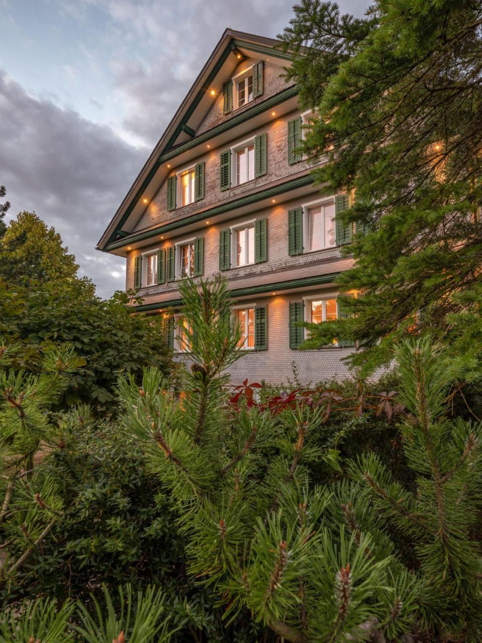Landgasthof Hotel Menzberg Exterior photo